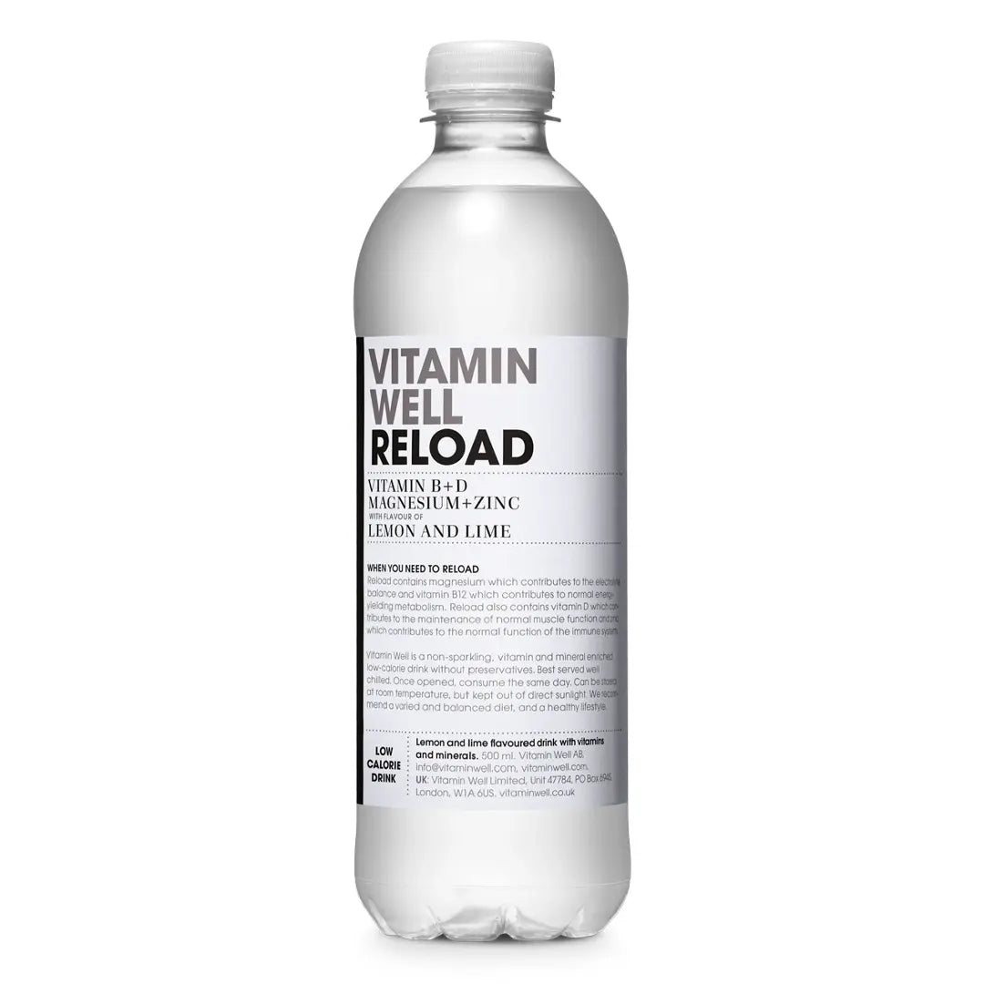 Vitamin Well Reload 500 ml vitamindryck i en genomskinlig flaska med vit etikett för smaken Citron Lime., bild 2 av 9