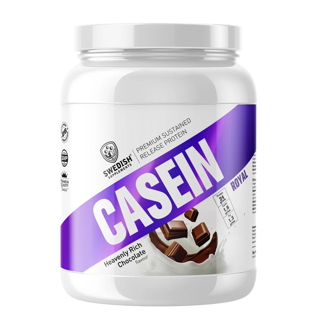 Swedish Supplements Slow Casein 900 g kaseinprotein i en vit burk med lila detaljer för smaken Heavenly Rich Chocolate., bild 1 av 3