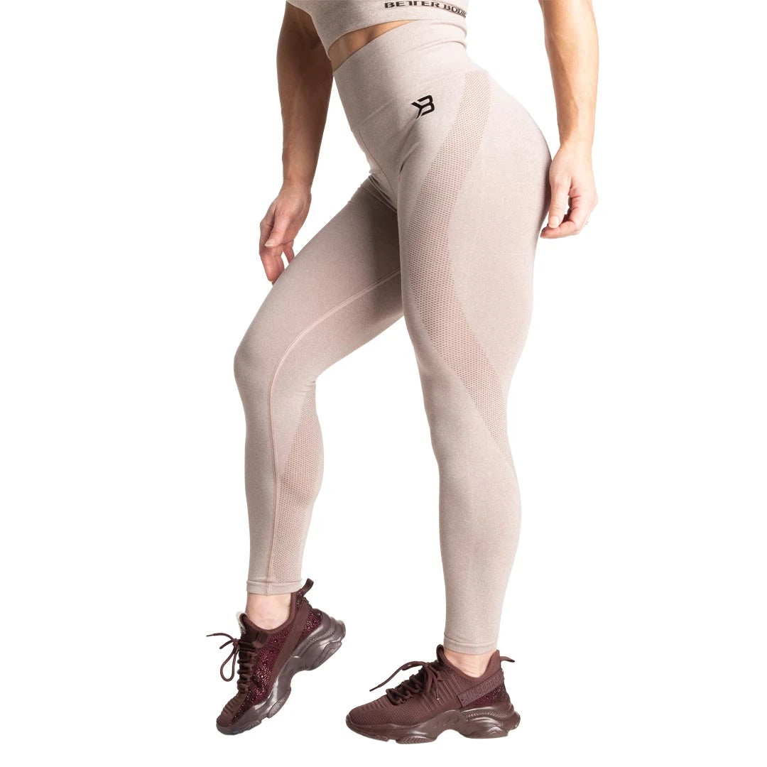Better Bodies Rockaway Leggings Warm Sand Melange, ljusbeige sömlösa träningstights med hög midja., bild 3 av 3