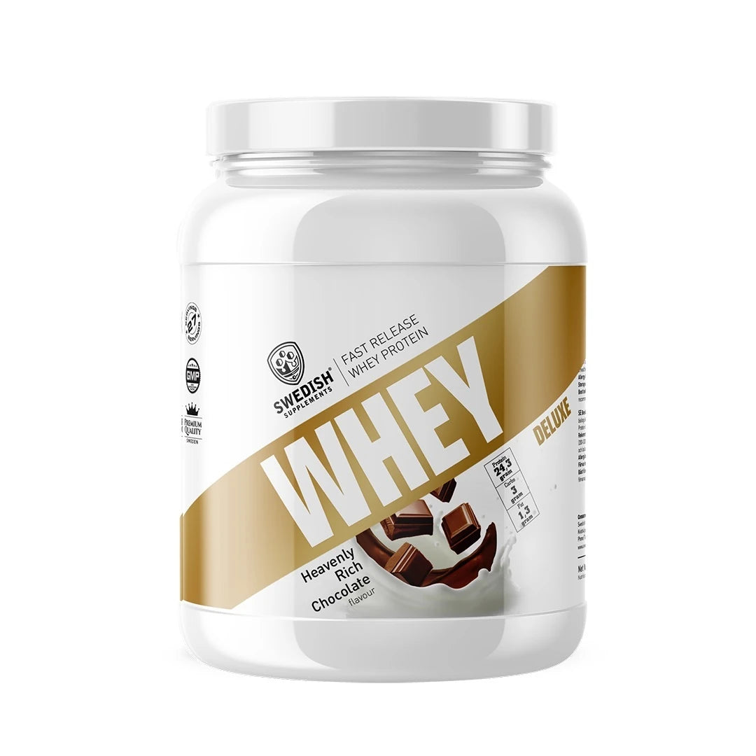 Swedish Supplements Whey Protein Deluxe 900 g proteinpulver i en vit burk med gulddetaljer för smaken Heavenly Rich Chocolate., bild 4 av 4
