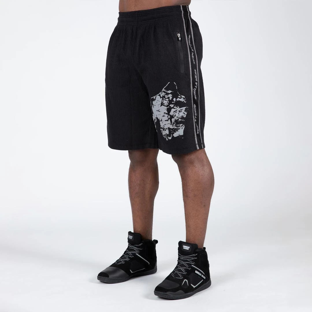 Gorilla Wear Buffalo Old School Workout Shorts black/grey är svarta ribbade träningsshorts med en grå logotyp., bild 3 av 4
