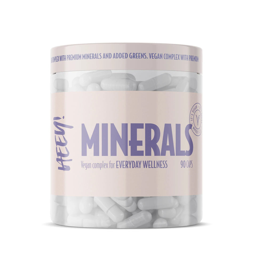 Heey! Multimineral + Greens 90 caps i en transparent burk med ljusrosa etikett och synliga vita veganska kapslar., bild 1 av 1