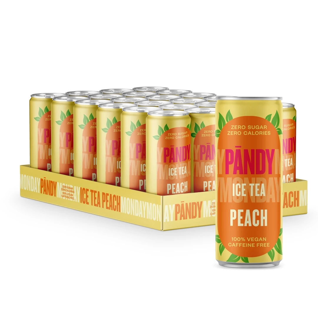 24 x Pändy Ice Tea 330 ml Peach i ett flak med gula och orangea burkar med gröna detaljer.