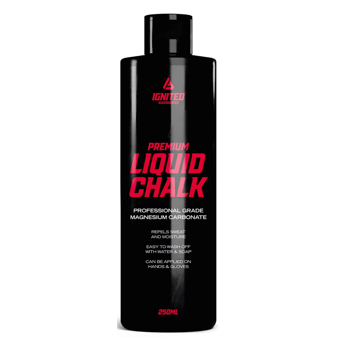 Ignited Liquid Chalk 250 ml flytande kalk i en svart flaska med röd text, för bättre grepp vid träning.