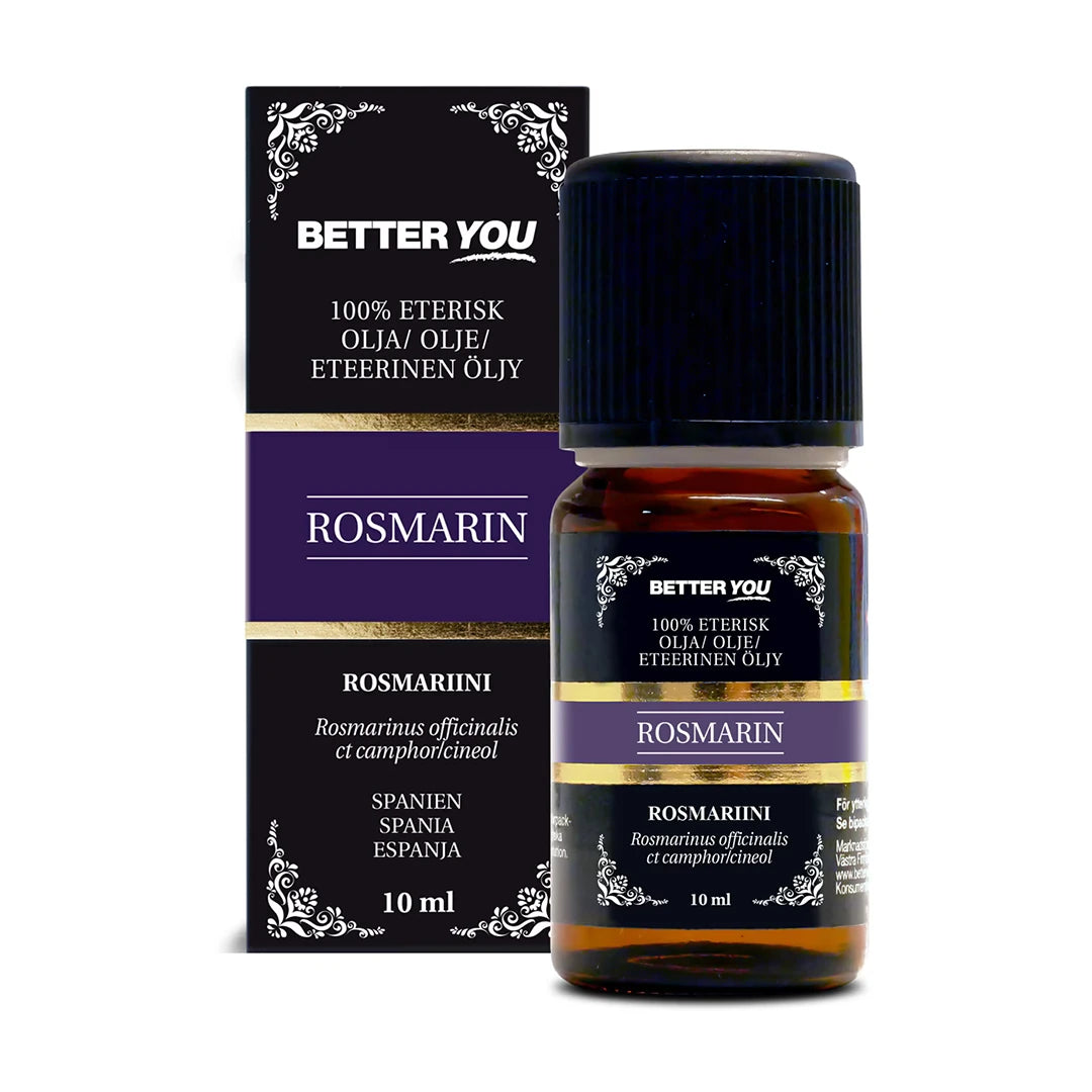 Better You Rosmarinolja EKO Eterisk 10 ml i mörkbrun glasflaska med svart etikett och lila detaljer, bredvid sin originalkartong., bild 1 av 1