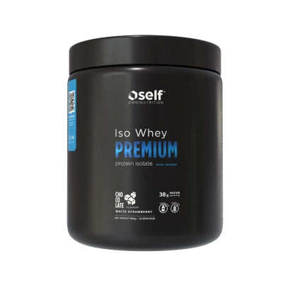 Svart burk med Self Omninutrition Iso Whey Premium 800 g proteinpulver i smaken White Chocolate Strawberry., bild 1 av 1