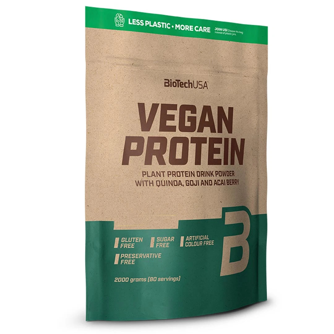 BioTechUSA Vegan Protein 2 kg i en pappersliknande påse med gröna detaljer och text om mindre plast.