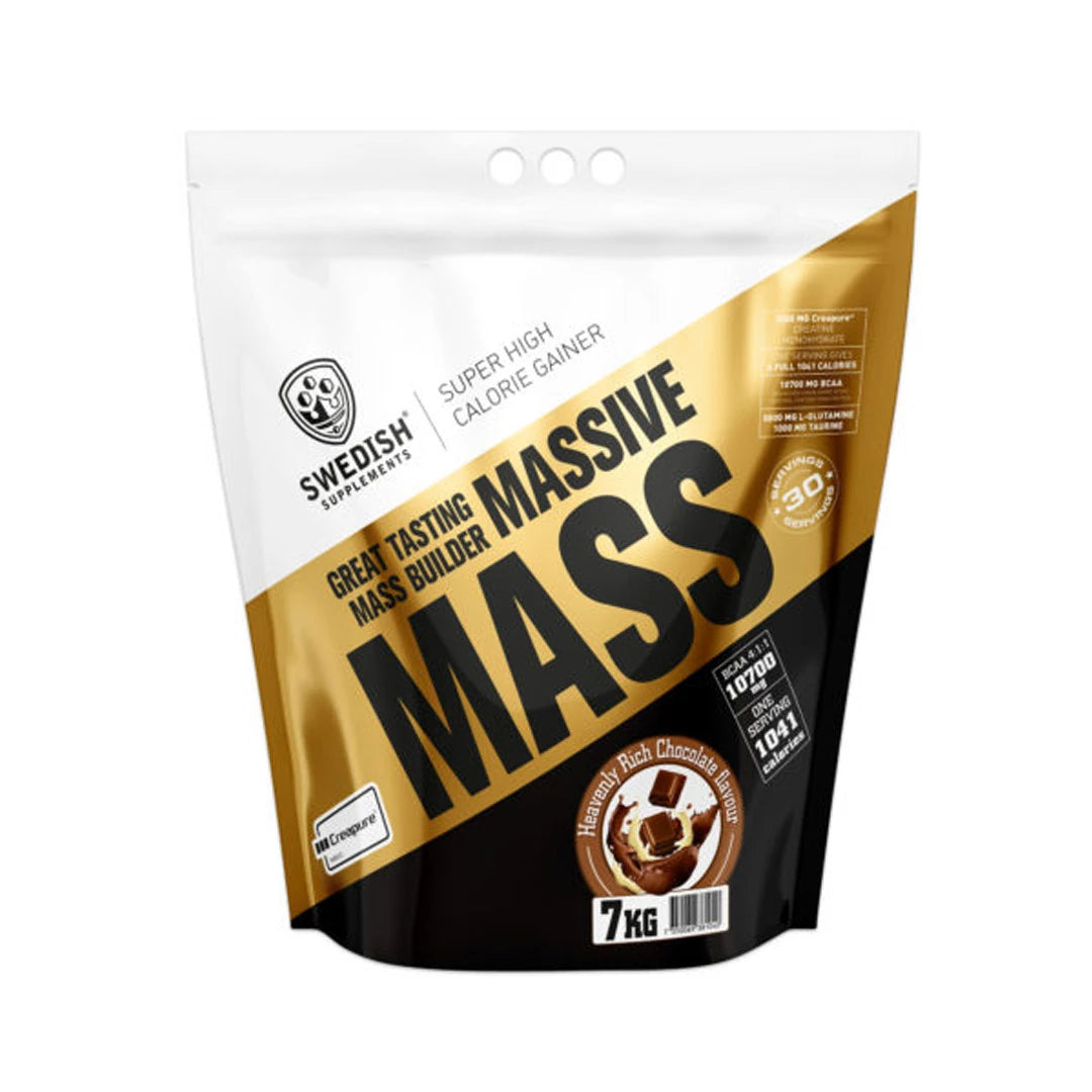Swedish Supplements Massive Mass 7 kg gainer i en vit, guld och svart påse med smaken Heavenly Rich Chocolate., bild 1 av 1