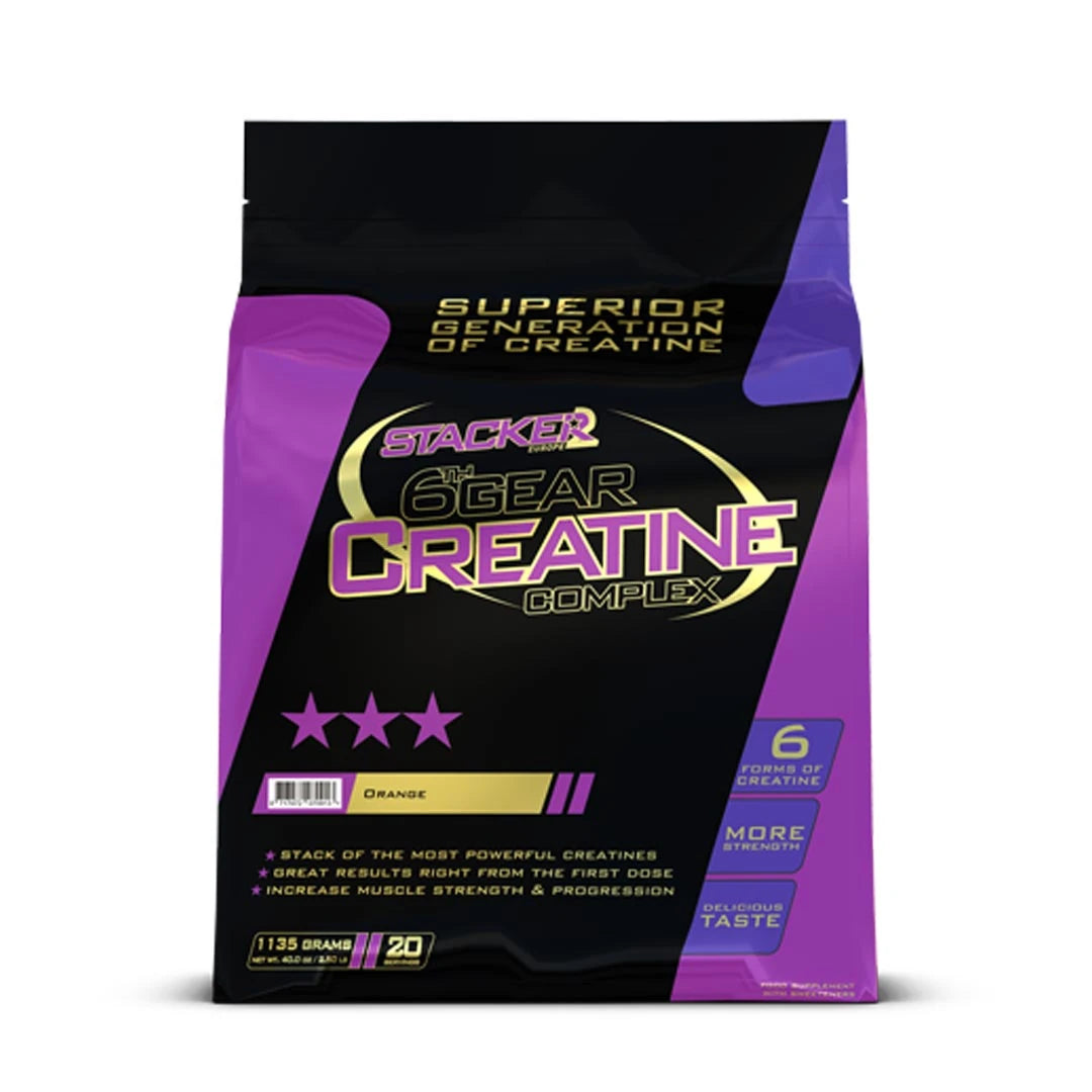 Stacker2 6Th Gear Creatine Lemon 1135 g, ett kraftfullt kreatinpulver i en lila och svart påse med gula detaljer., bild 1 av 2