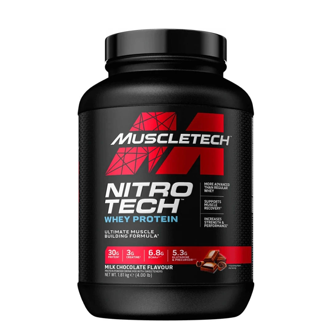 MuscleTech Performance Series Nitro-Tech 1.8 kg proteinpulver i en svart burk med röd text och smaken Milk Chocolate., bild 1 av 2