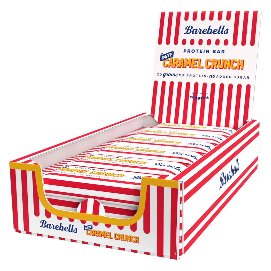 12 x Barebells Protein Bar 55 g Salty Caramel Crunch i en röd- och vitrandig displaylåda., bild 1 av 1