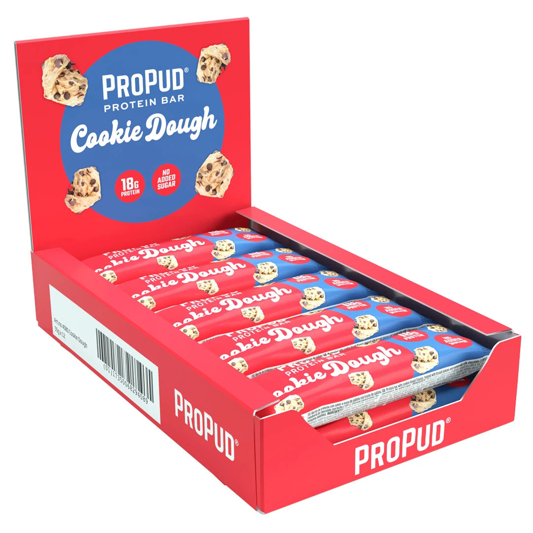 12 x NJIE ProPud Proteinbar 55 g Cookie Dough i en röd displaybox fylld med blå och röda bars., bild 1 av 1