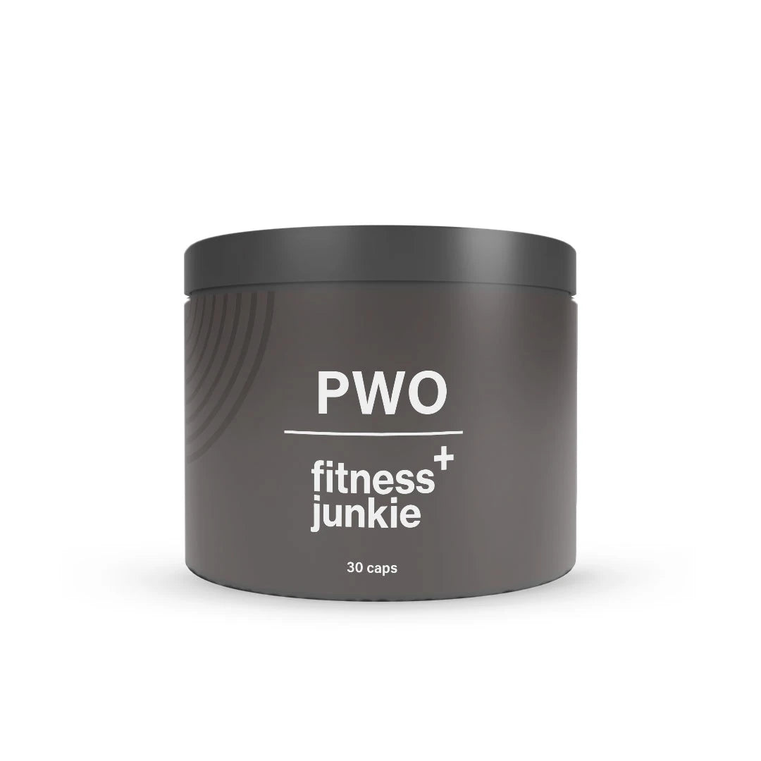 fitnessjunkie PWO 30 caps i en mörkgrå burk med vit text och stilren design för ökad energi och prestation., bild 1 av 1