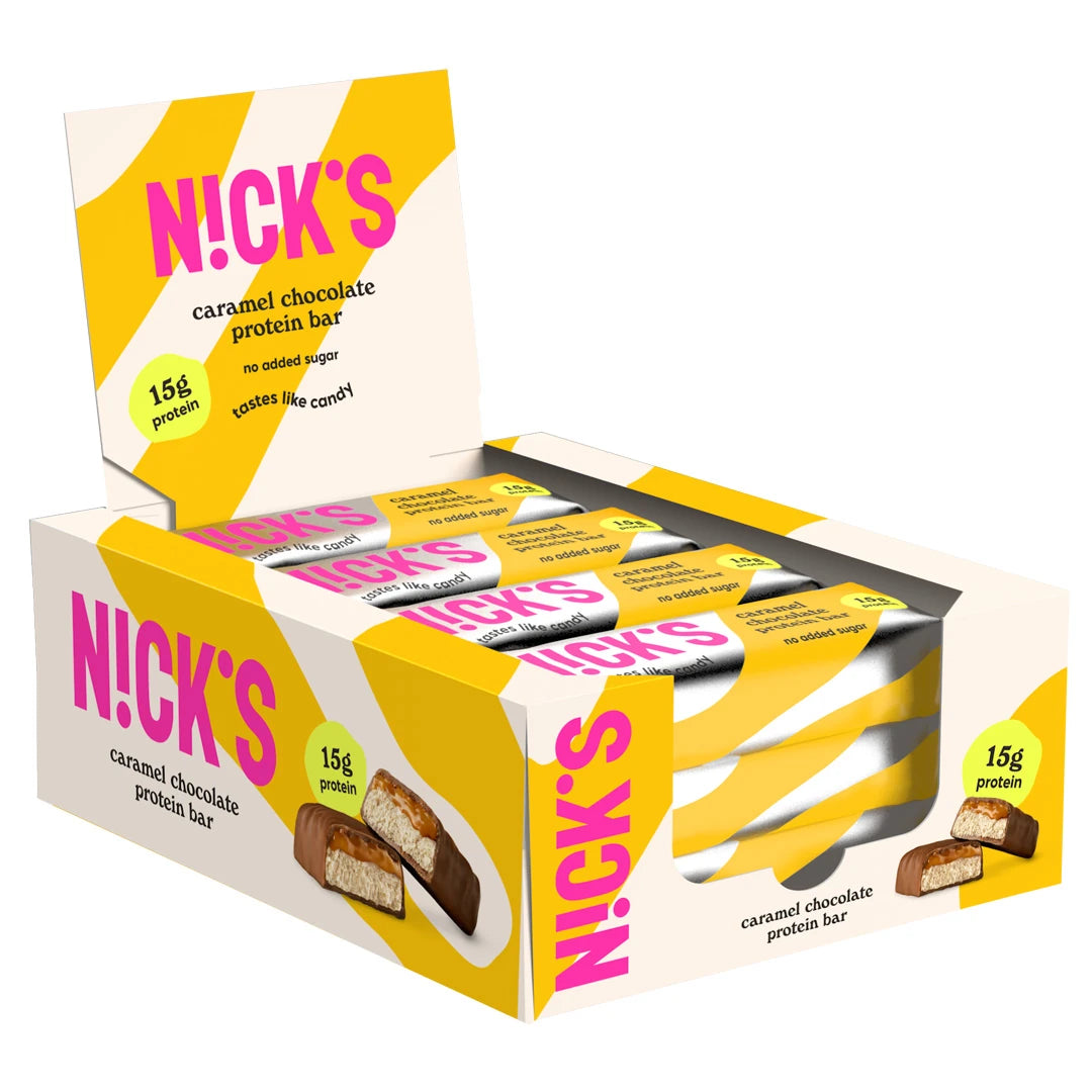12 x NICKS Soft bar 50 g Caramel Chocolate SUPER DEAL i en vit och gul förpackning med choklad- och karamelldetaljer., bild 1 av 1