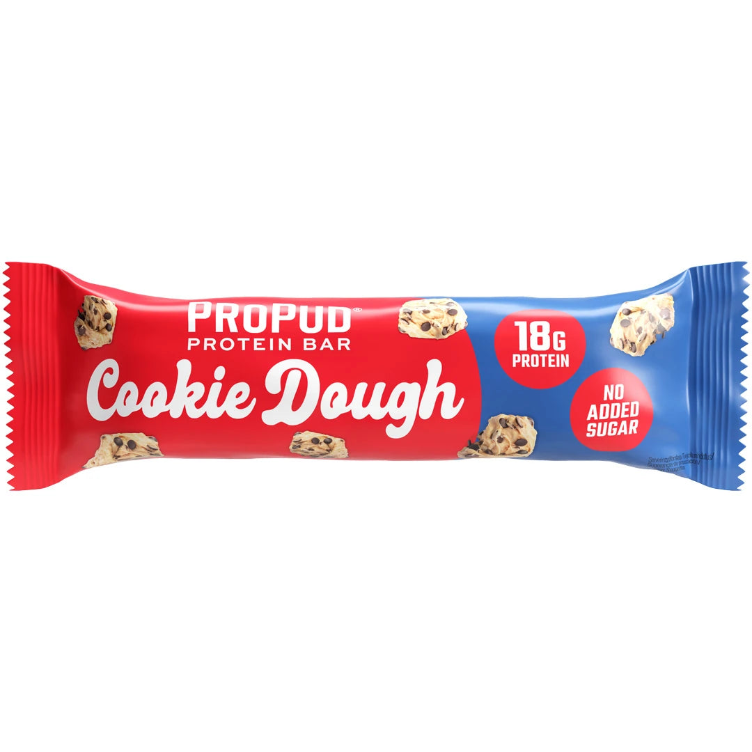 NJIE ProPud Proteinbar 55 g i en röd och blå förpackning för smaken Cookie Dough., bild 1 av 10