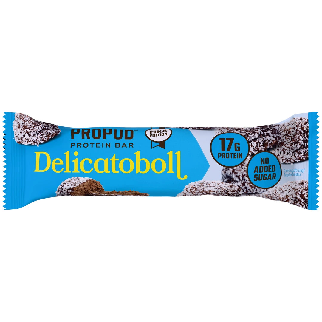 NJIE ProPud Proteinbar 55 g i en ljusblå förpackning med chokladbollar för smaken Delicatoboll., bild 3 av 10