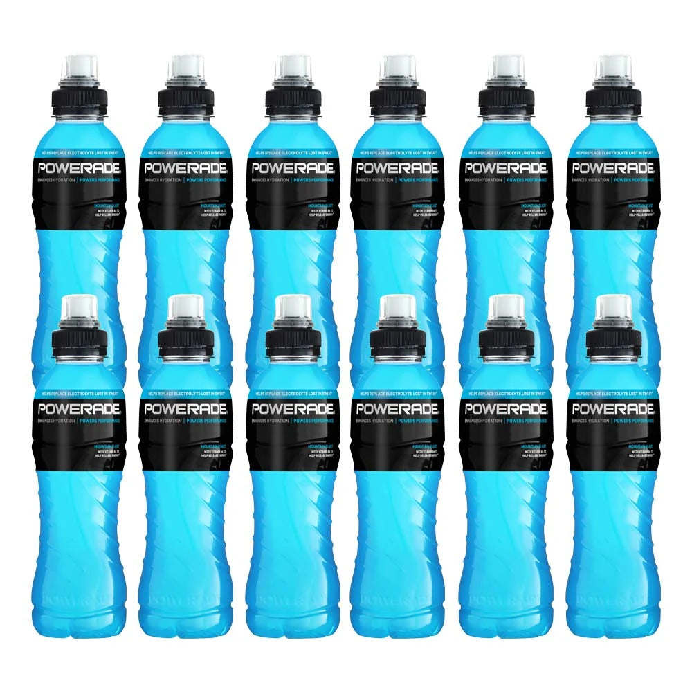 12 x Powerade 500ml Mountain Blast sportdryck i ljusblå flaskor med svart etikett uppställda i två rader., bild 1 av 1