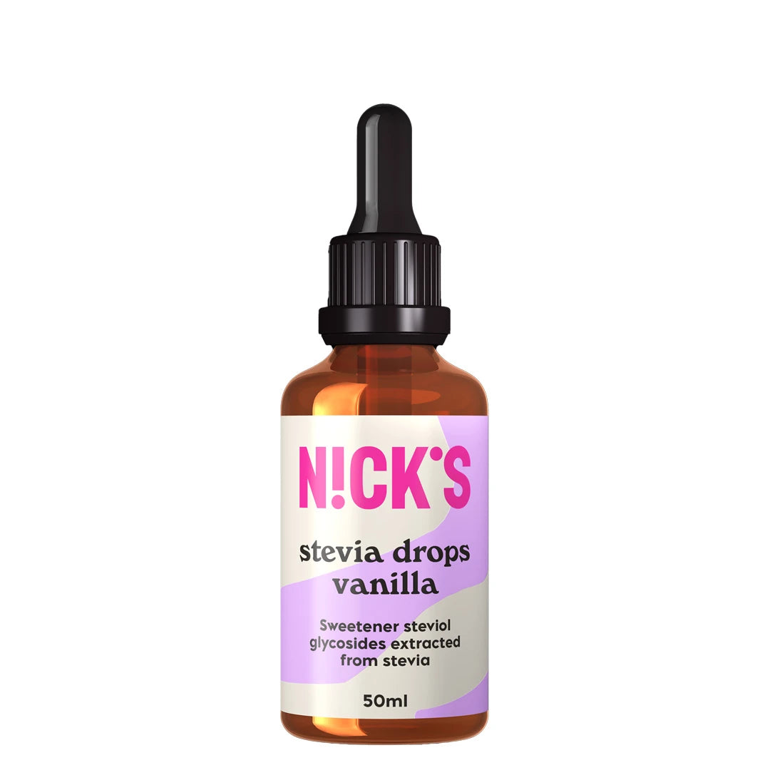 Nicks Stevia Drops Vanilla 50 ml i en brun glasflaska med svart pipett och en ljuslila etikett., bild 1 av 1